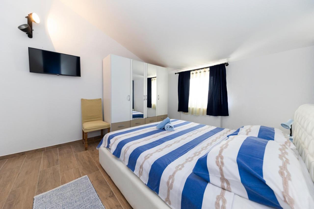 Apartman Lana Biograd Na Moru Exterior photo