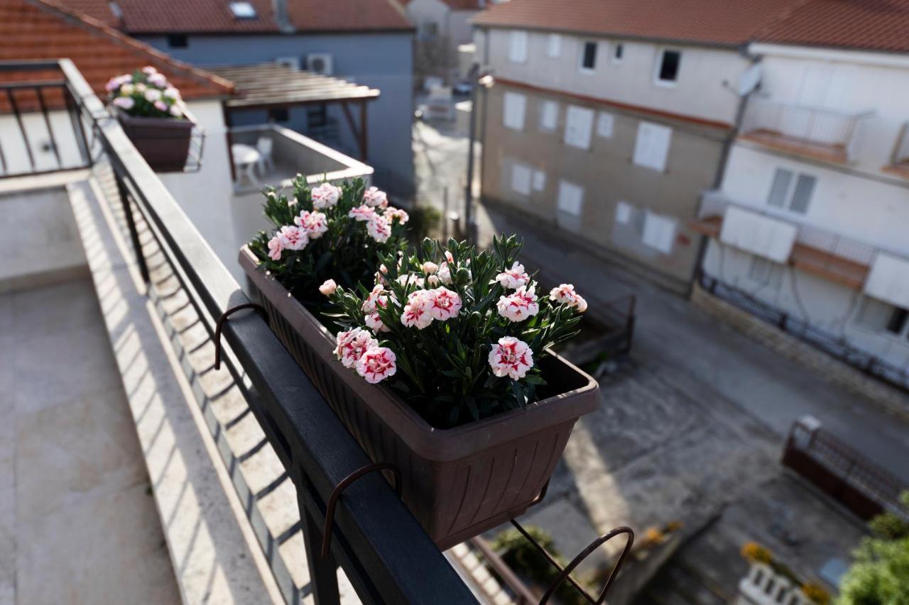 Apartman Lana Biograd Na Moru Exterior photo