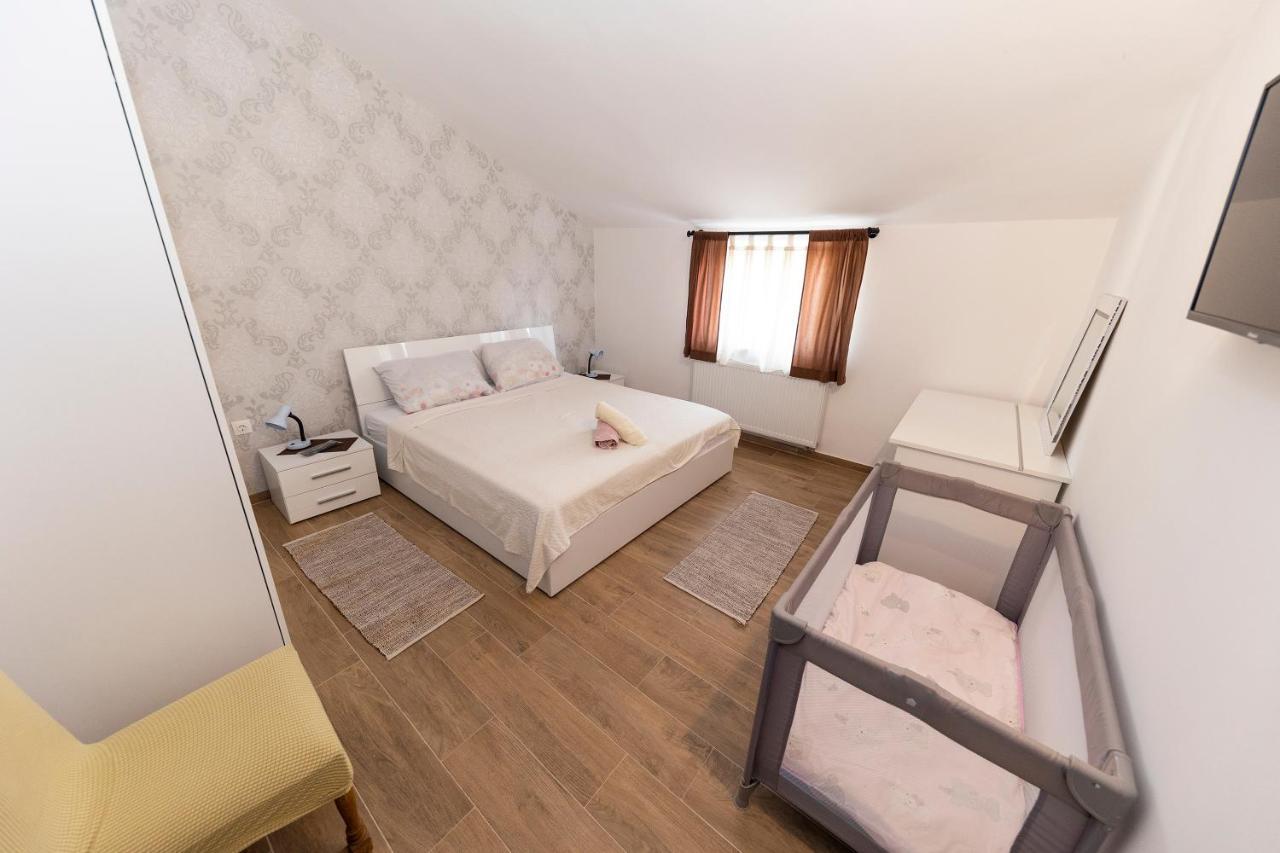 Apartman Lana Biograd Na Moru Exterior photo