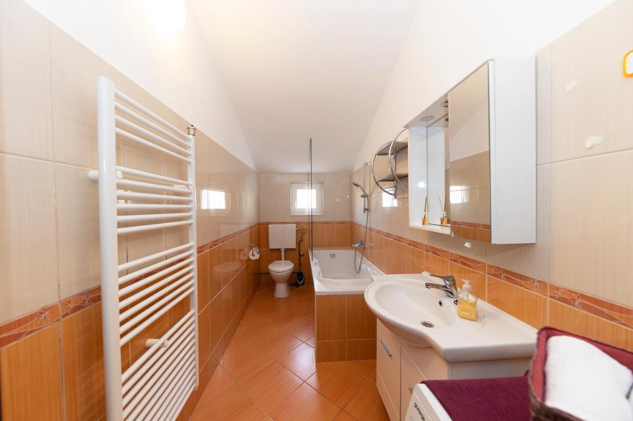 Apartman Lana Biograd Na Moru Exterior photo